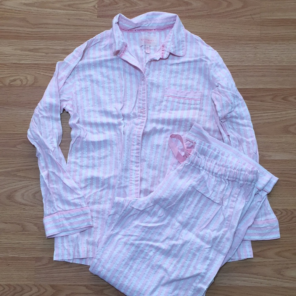 EUC Victoria’s Secret 2 piece Sleepwear set